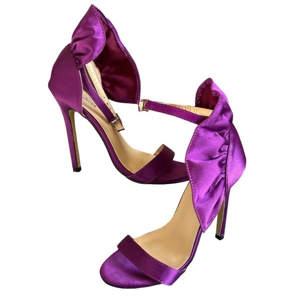 WOMEN'S PURPLE SATIN RUFFLE OPEN TOE STILETTOS SZ 5.5 EU36 - Picture 1 of 7